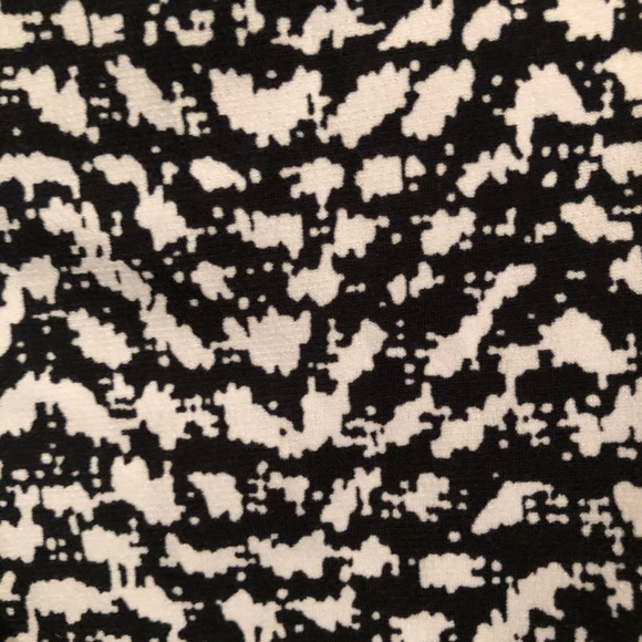 Evan Picone  Cowl Neck Long Sleeve Top XL. - Picture 3 of 4